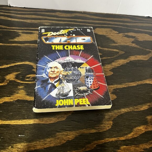 THE CHASE DALEKS DOCTOR WHO TARGET VTG BOOK pb 60's Dr classic Hartnell 1st 140 - Picture 1 of 9
